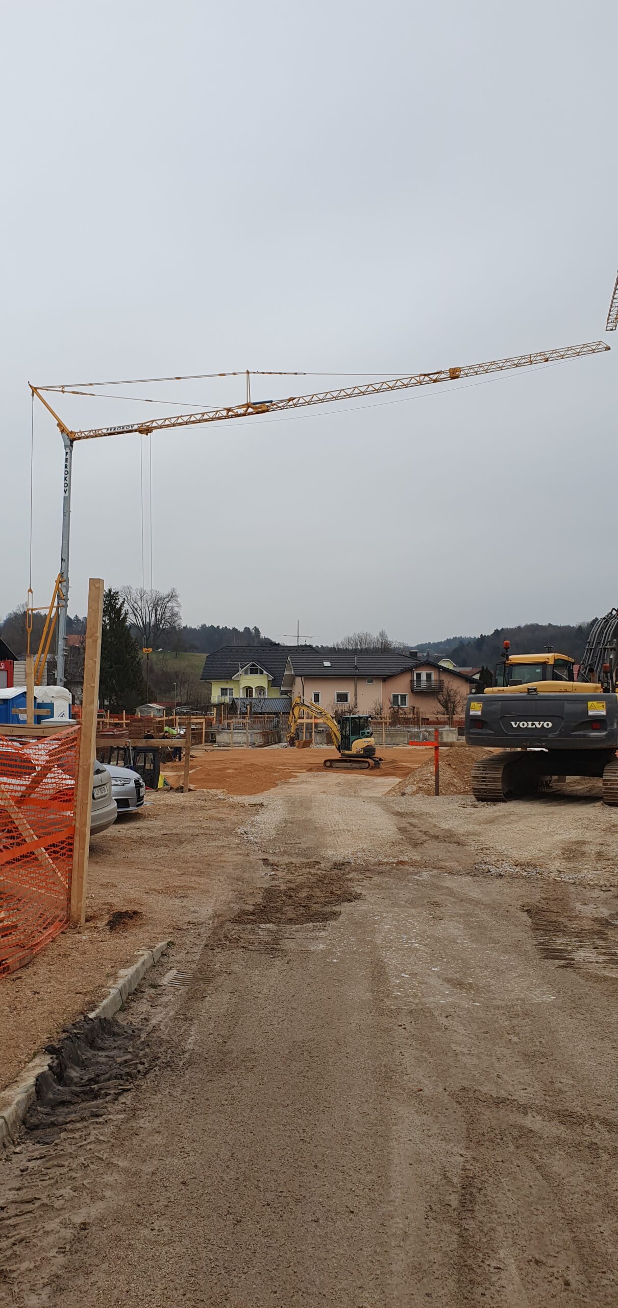 TOŽILSTVO PRED ODLOČITVIJO. ŽUPAN MORAVČ MILAN BALAŽIC PRAVI, DA MIRNO SPI