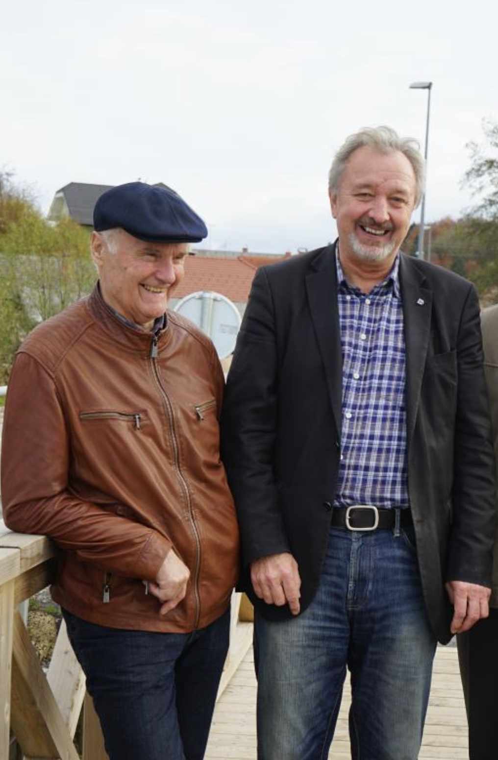 ŠE NEOBJAVLJENO KAKO ŽUPAN OBČINE MORAVČE MILAN BALAŽIC SVOJE PRISTAŠE RAZSIPNIŠKO IN BOGATO PLAČUJE Z DAVKOPLAČEVALSKIM DENARJEM MORAVČANOV